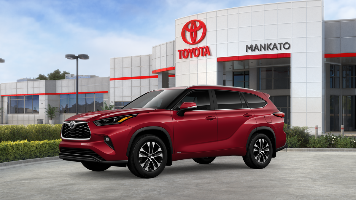 2026 Toyota Highlander Hybrid — side profile view