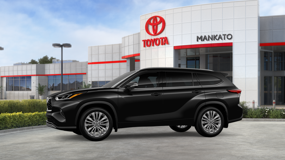 2026 Toyota Highlander — rear three-quarter view